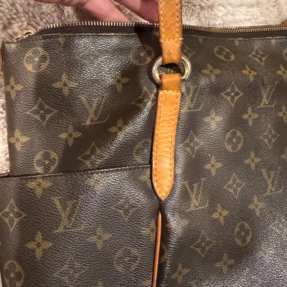 Louis Vuitton Classic Monogram Totally “GM” - Picture 5 of 16